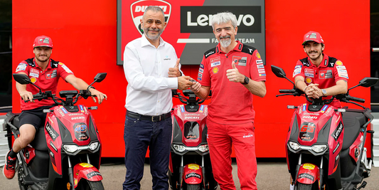 VMOTO JE OFICIÁLNYM DODÁVATEĽOM ELEKTRICKÝCH SKÚTROV PRE DUCATI CORSE